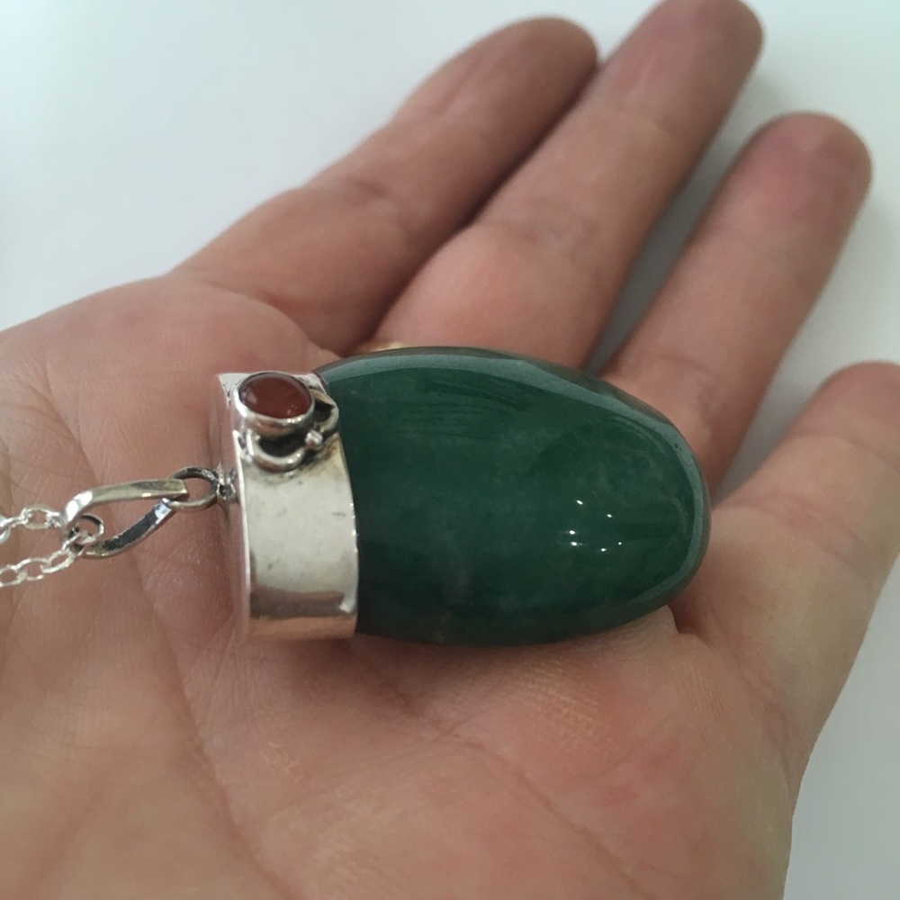✨ Vintage Gemstone Pendant - Picture 2 of 6